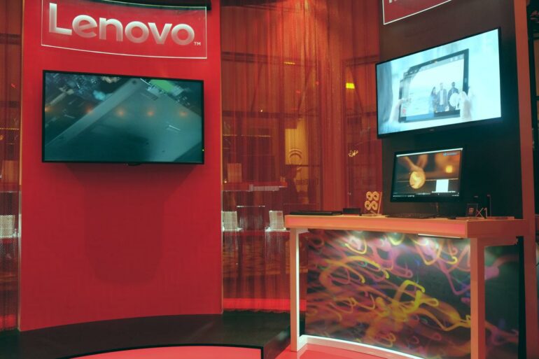 ces 2016 booth lenovo thinkpad