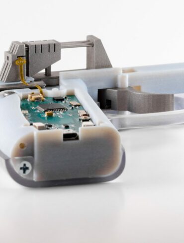 Bertujuan Menyelamatkan Banyak Jiwa, Pistol Pintar Ini Hanya Bisa Diaktifkan dengan Sidik Jari 22 smart gun scaled