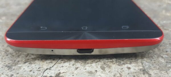 Asus Zenfone 2 Deluxe SE 4 Asus Zenfone 2 Deluxe SE 4