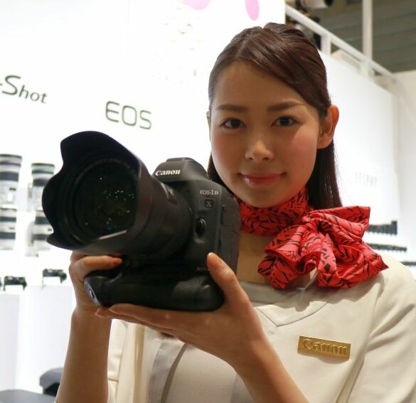Canon EOS 1DX Mark II 1