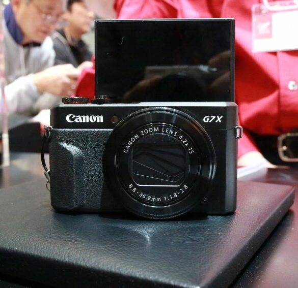 Canon PowerShot G7 X Mark II 1