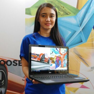 Launching Dell Inspiron 15 2