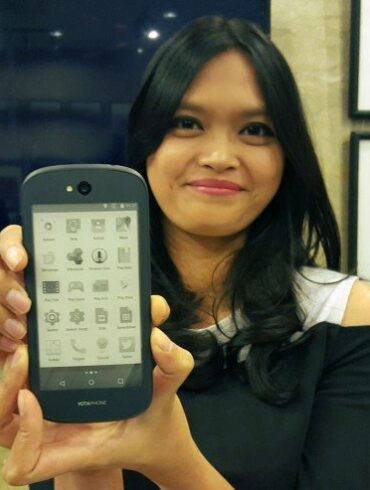 Launching YotaPhone 2 1