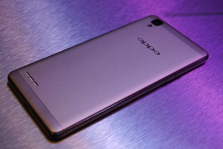 Oppo F1 hands on 2 Oppo F1 hands on 2