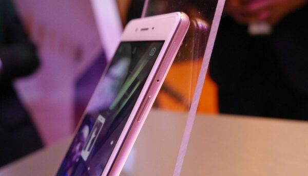 Oppo F1 hands on 7