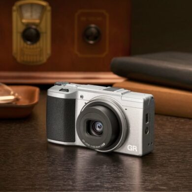 Ricoh GR II Silver Edition 1