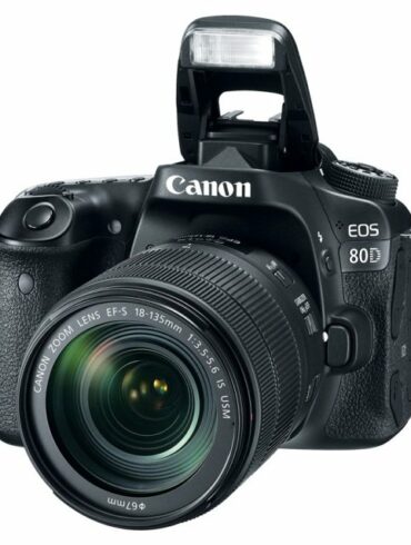 canon EOS 80D 1