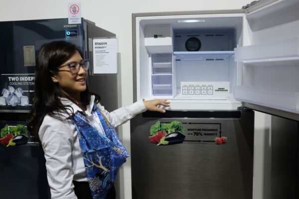 samsung forum 2016 dian sastro twin cooling plus fridge samsung forum 2016 dian sastro twin cooling plus fridge