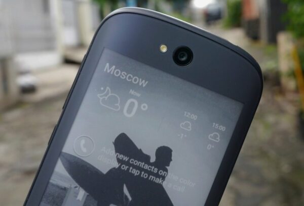 YotaPhone 2 2 YotaPhone 2 2
