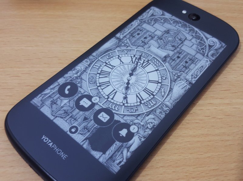 YotaPhone 2 (7)