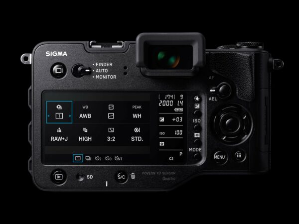 sigma sd quattro layar