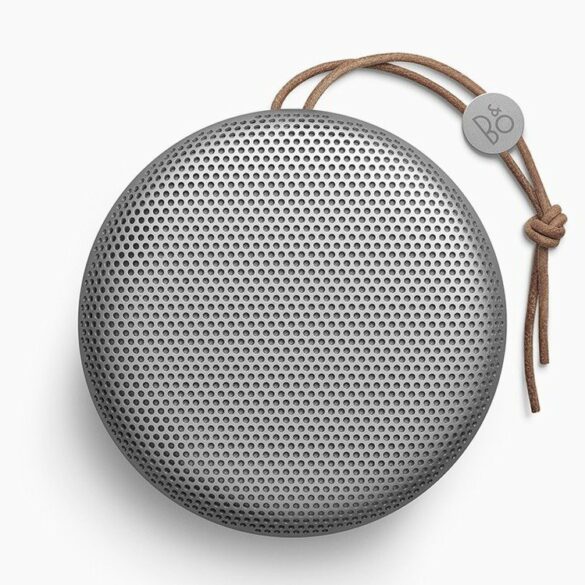 B&O BeoPlay A1: Speaker Portabel Mini Dengan Baterai yang Tahan Hingga 24 Jam 37 BO BeoPlay A1 1