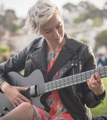 Magic Instrument Guitar 5 Magic Instrument Guitar 5