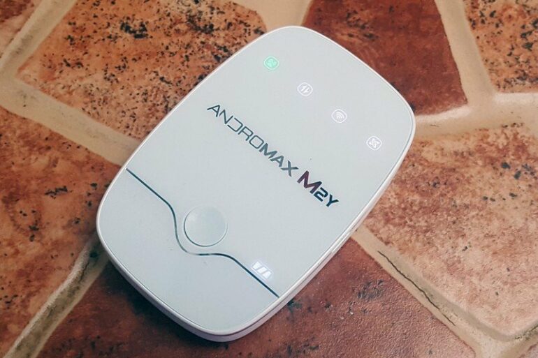Smartfren Andromax M2Y 4 Smartfren Andromax M2Y 4