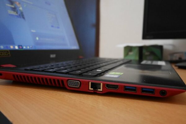 acer F15 4 acer F15 4