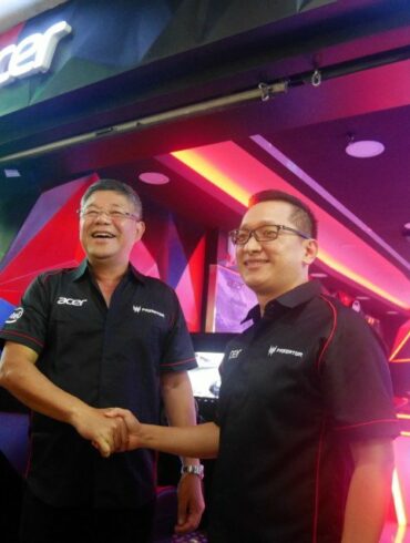 acer predator store 1