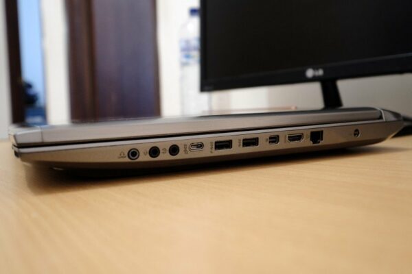 Review ASUS ROG G752 26 ASUS ROG G752 4