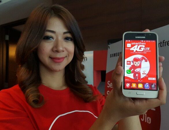 Bundling Smartfren Samsung Galaxy J1 1