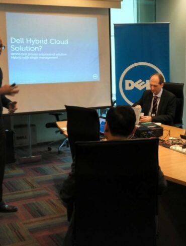 Dell Perkenalkan Sistem <em>Hybrid Cloud</em> dengan Microsoft Azure di Indonesia 25 Dell Hybrid Cloud launch