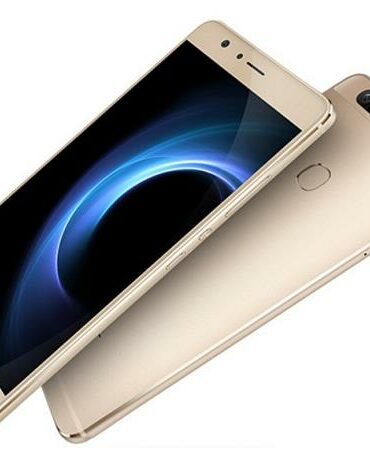 Huawei Honor V8 1