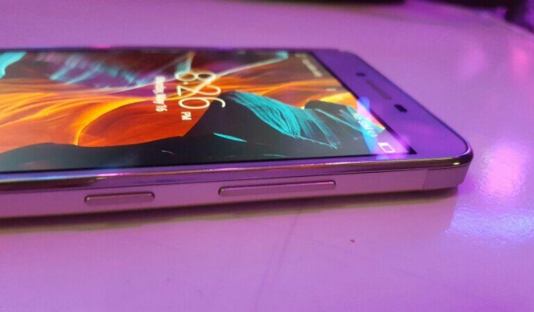 Lenovo VIBE K5 Plus 3
