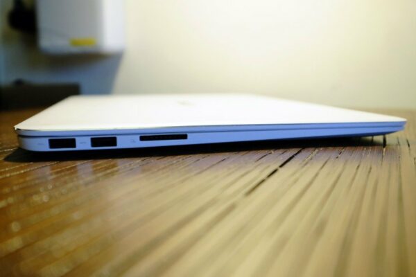 ASUS UX305 4 ASUS UX305 4