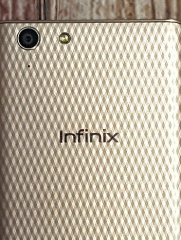 Infinix Hot 3 6