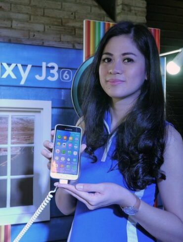 Launching Samsung Galaxy J3 2016 3