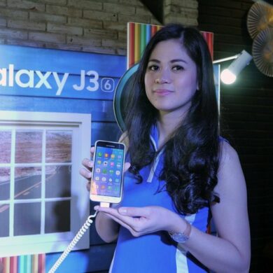 Launching Samsung Galaxy J3 2016 3