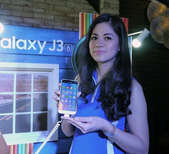 Meluncur di Indonesia, Samsung Galaxy J3 2016 Andalkan Fitur Penghemat Data Internet 50 Launching Samsung Galaxy J3 2016 3