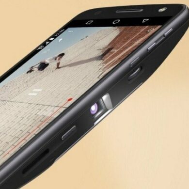 Moto Insta Share Projector 2