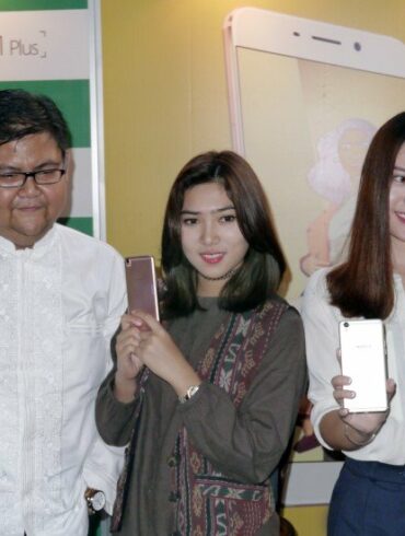 Oppo F1 Bukber Isyana