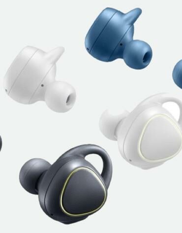 Samsung Gear iconX 1