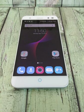 Review ZTE Blade V7 Lite 22 ZTE Blade V7 Lite front