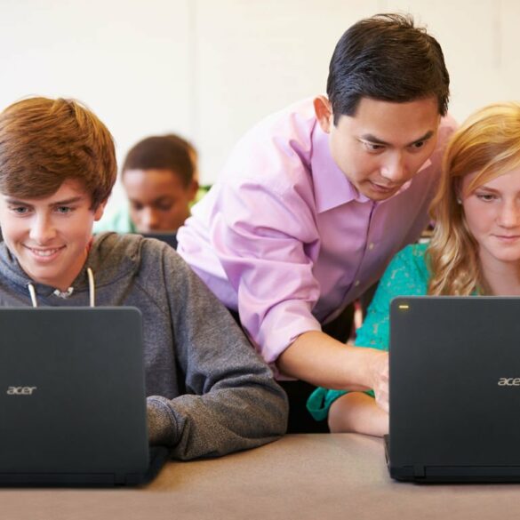 4 Laptop Acer Pilihan di Bawah 7 Juta Rupiah untuk Mahasiswa dan Pelajar 70 Acer TeachSmart