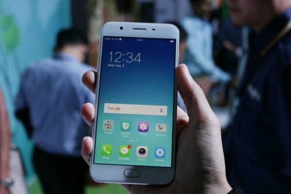 Hands on Oppo F1s 2
