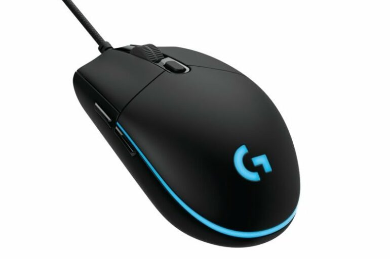 Logitech G Pro Gaming Mouse e1471495463464