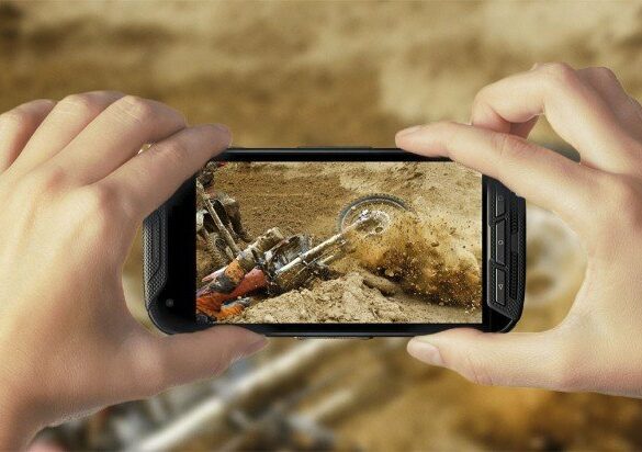 Kyocera DuraForce Pro: Smartphone Tangguh Pertama yang Dibekali Kamera Aksi 26 kyocera duraforce pro