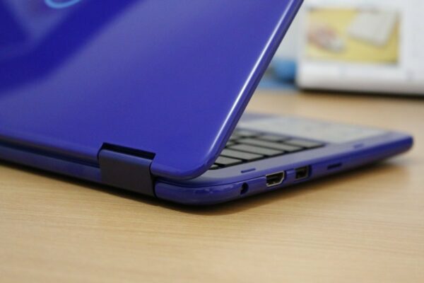 Dell Inspiron 11 3168 Bali Blue 1