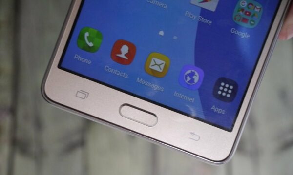 Samsung Galaxy On7 6