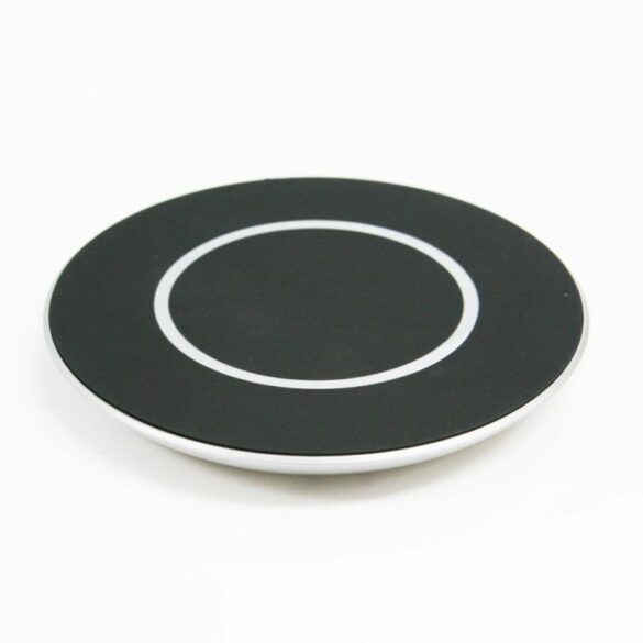 LG Quick Wireless Charging Pad 1