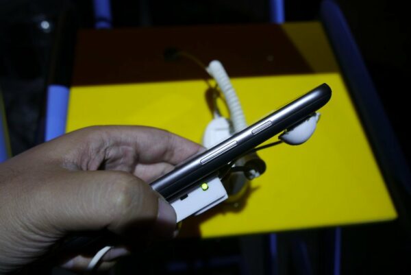 Launching Moto E3 Power indonesia 1