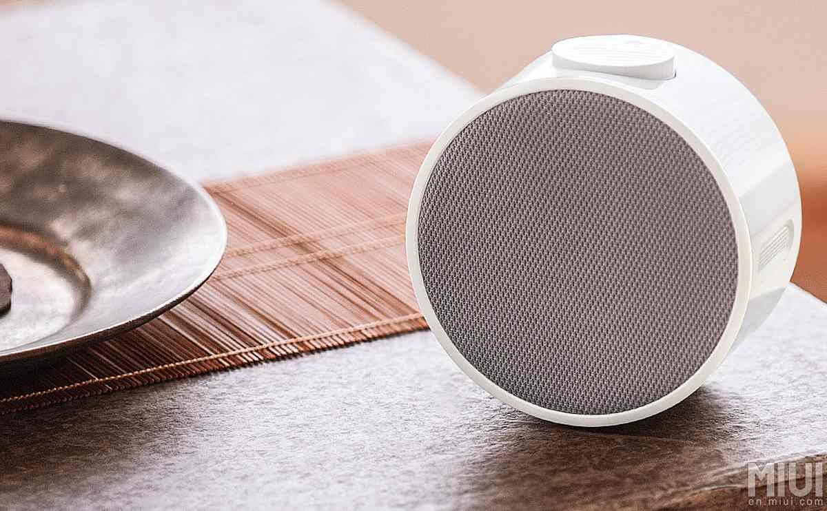 Xiaomi Mi Music Alarm Clock Jam Meja Sekaligus Speaker Bluetooth
