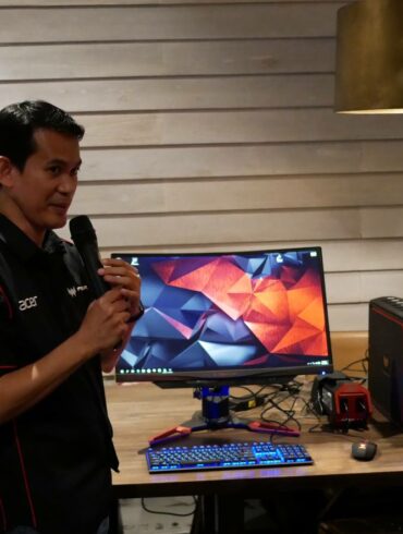Acer predator Z271T 1