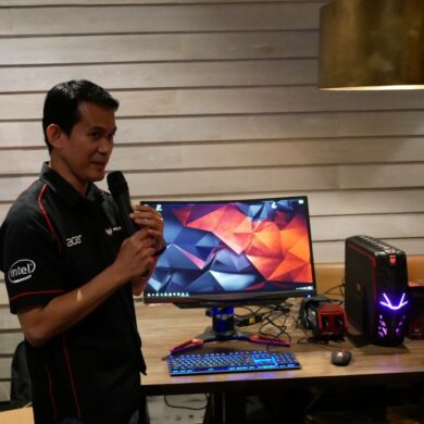 Acer predator Z271T 1
