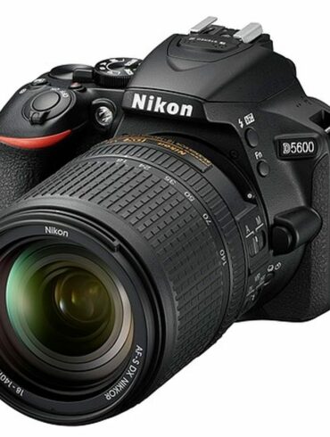 Nikon D5600 2