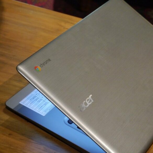 Acer Chromebook dan Travelmate B117 4