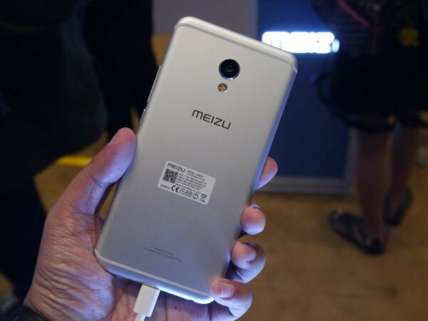 Meizu MX6 M3 Note dan M5 4