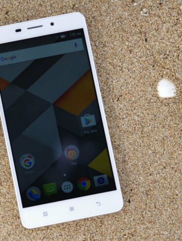 Review Lenovo A7700: Smartphone dengan Speaker Ganda Berteknologi Wave MaxxAudio 55 lenovo a7700 pasir