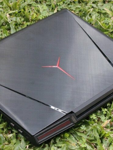 Lenovo IdeaPad Y900 5